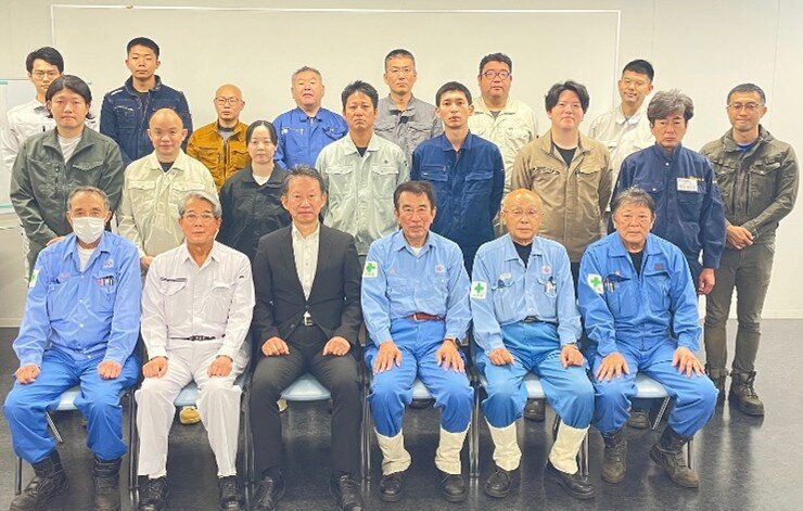 研修会参加者、指導者一同.jpg